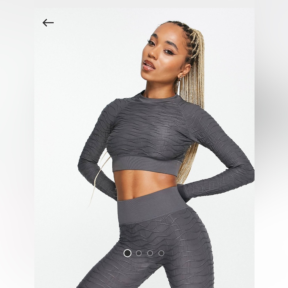 HIIT Seamless Gray Textured Long Sleeve Crop Top